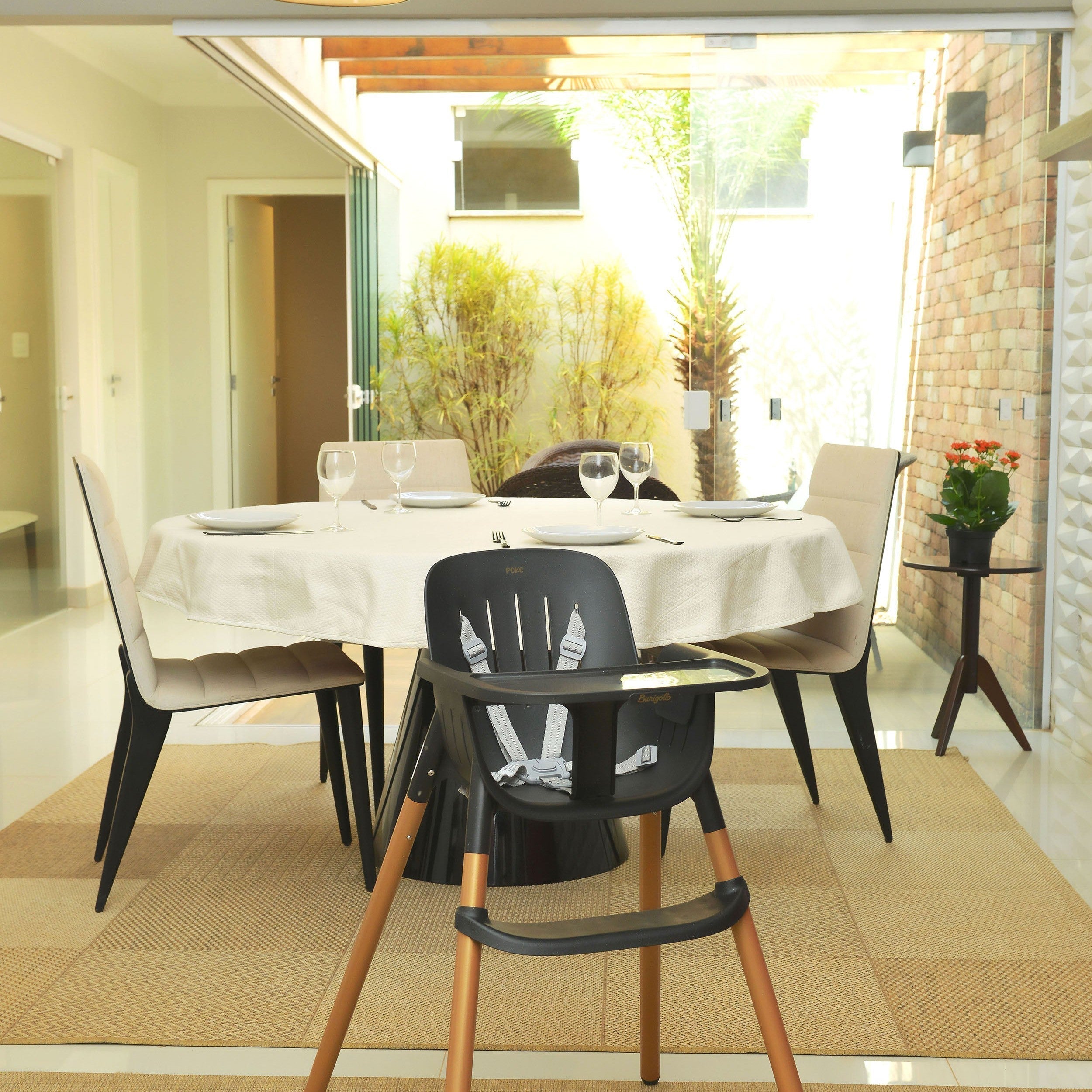 PEG Poke Lightweight High Chair