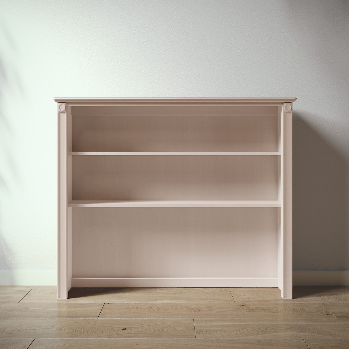Romina Dakota Hutch