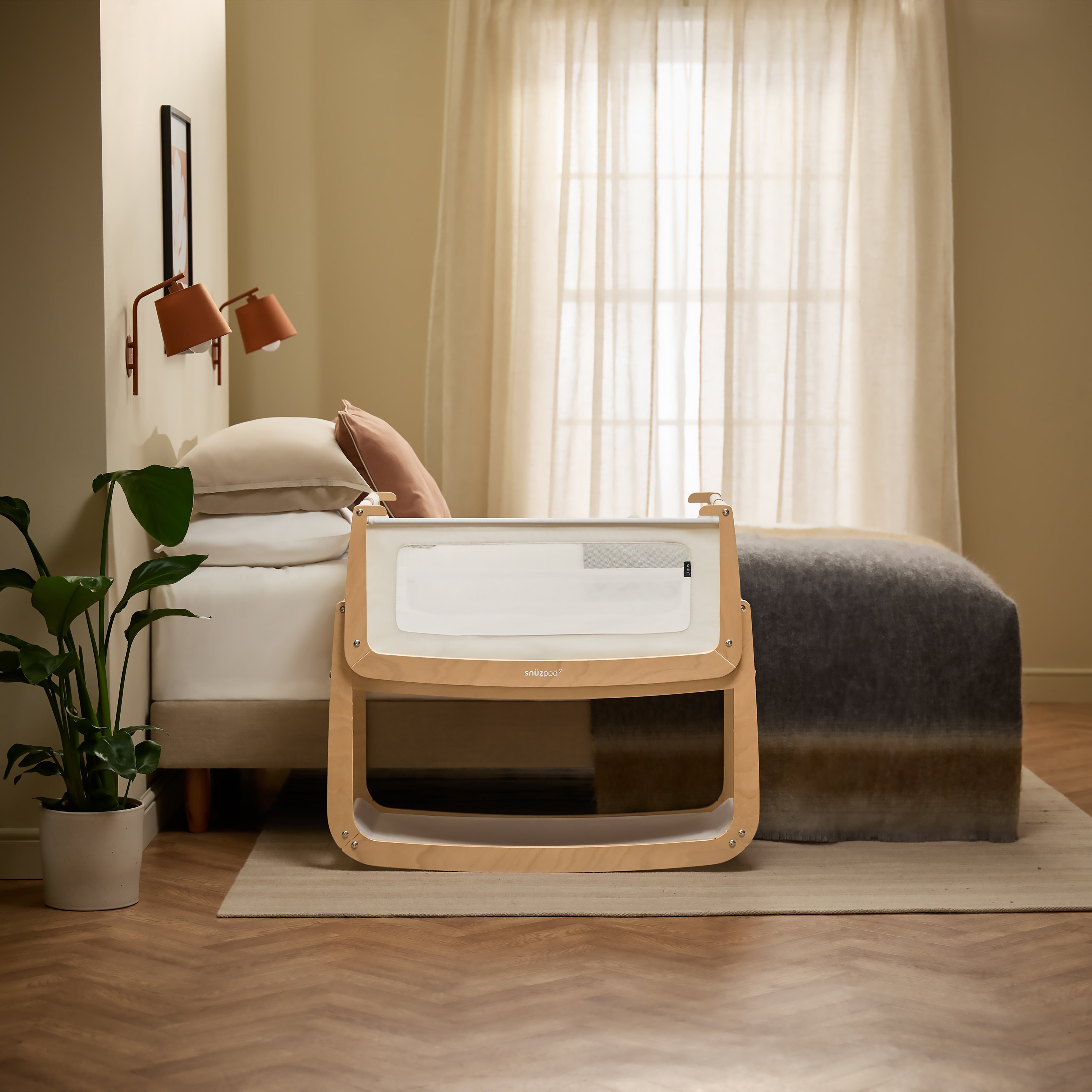 SnüzPod5 Bedside Bassinet