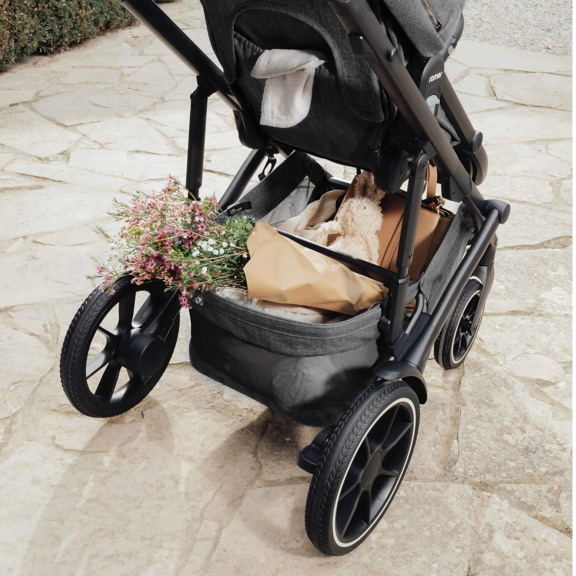Romer Juni Infant Car Seat + Tura Stroller Travel System