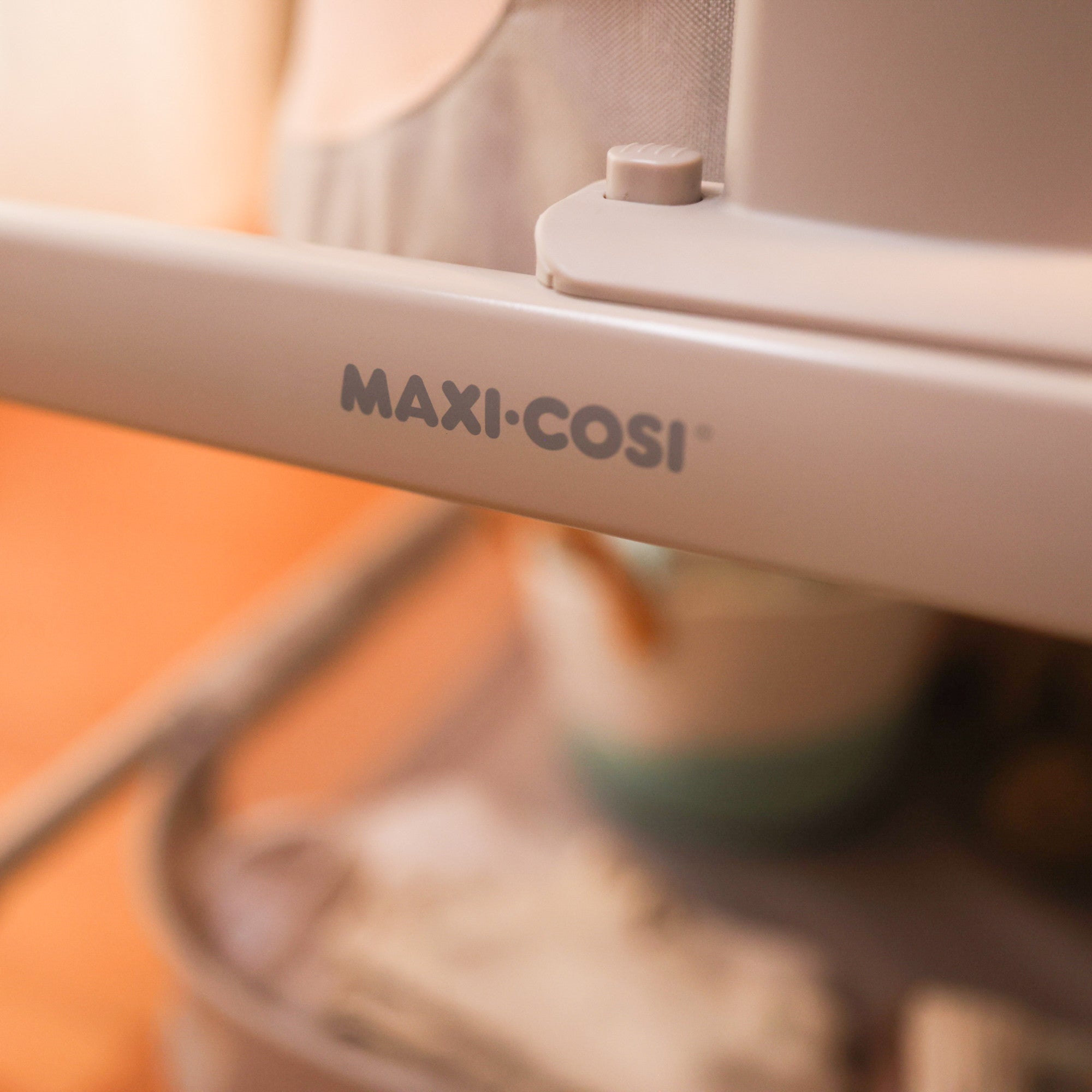 iora co sleeper maxi cosi Maxi-Cosi Iora 2-in-1 Co-Sleeper – Juvenile Shop