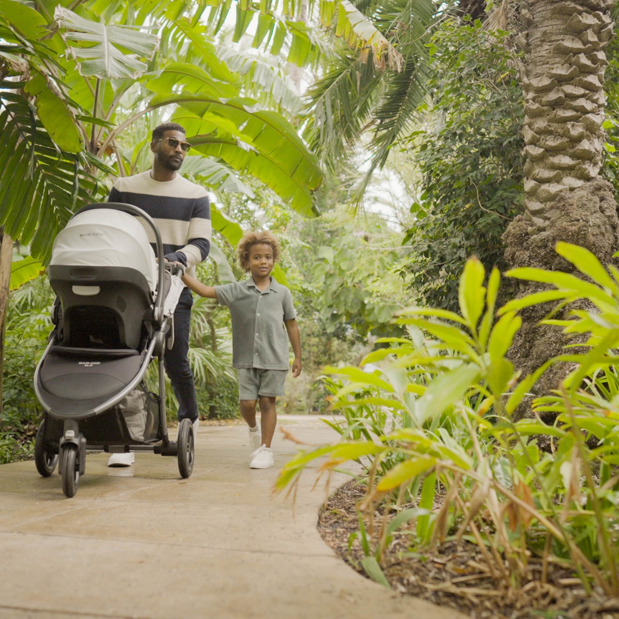 maxi-cosi gia Maxi-Cosi Gia XP Luxe 3-Wheel Travel System – Juvenile Shop